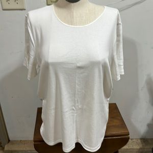 White short sleeve t